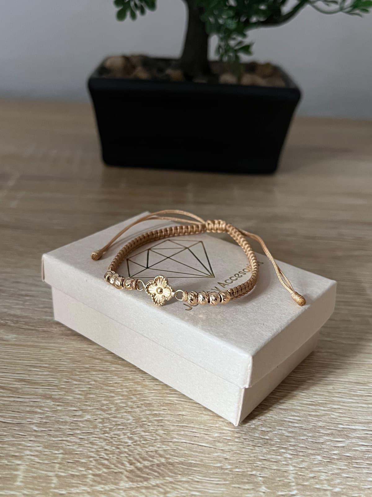 Pulsera vancleef dorada
